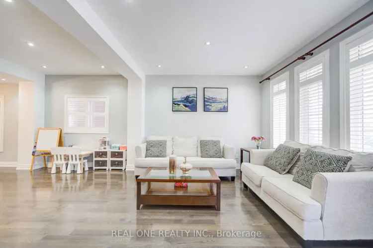 Beautiful Detached Family Home in Greenborough