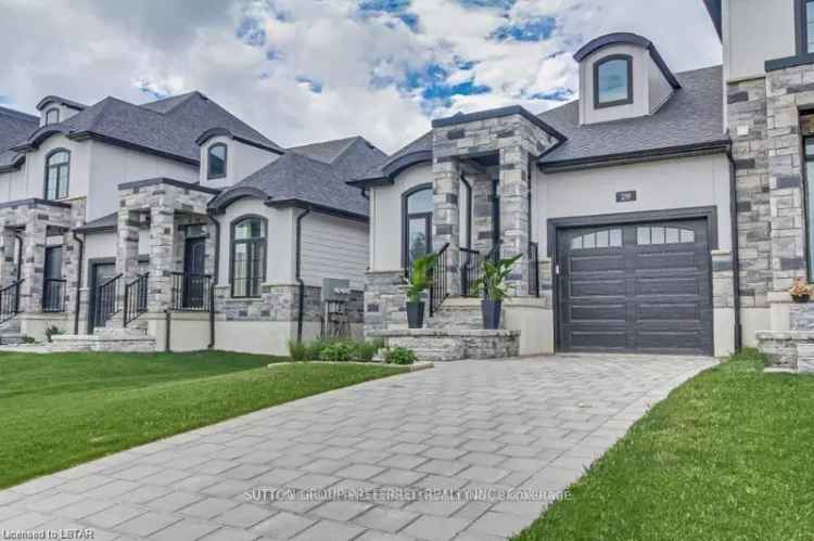 Executive Townhome in Kilworth 1292 sq ft Open Concept