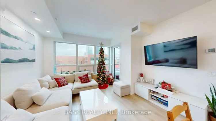 Lakefront 1+1 Bedroom Condo Near Humber Bay Park