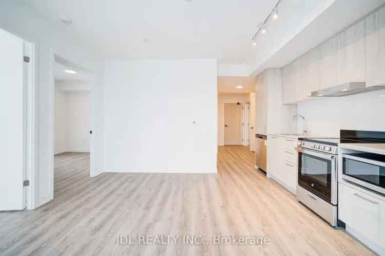 Rent Bright Open Concept Suite with Balcony Near Vaughan Mills