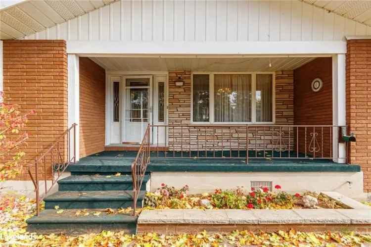 House For Sale in Clearview, Ontario