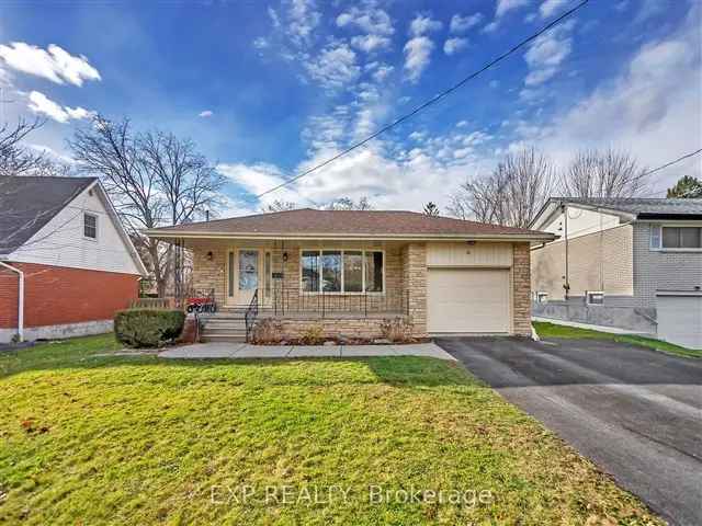 House For Sale in 16, Applewood Drive, Belleville, Ontario