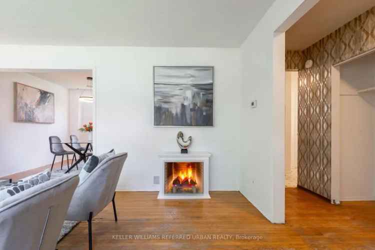 House For Sale , 71, Gorsey Square, Toronto, Ontario