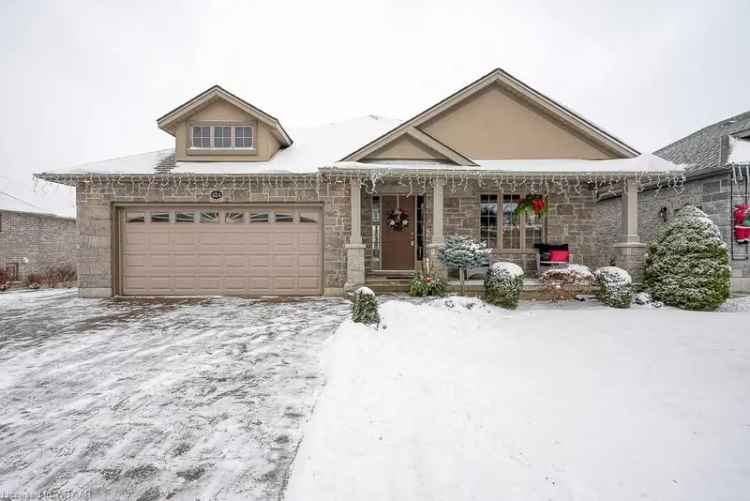 House For Sale in Woodstock, Ontario