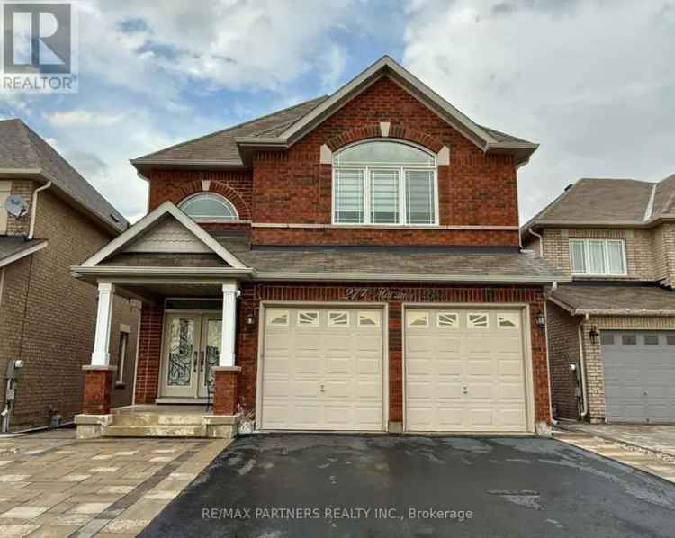Luxury Detached Home in Bayview Meadows 4 1 Bedroom 4 Washroom Finished Basement