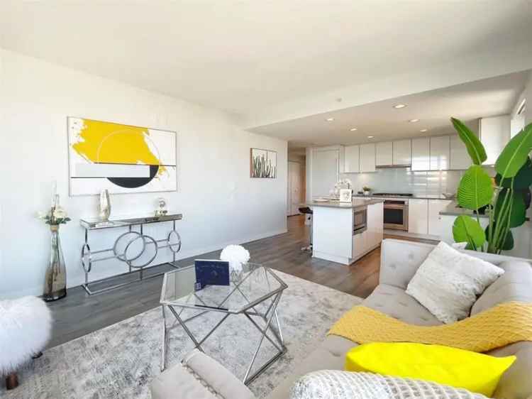 Brentwood Park Condo for Sale in Fulton House