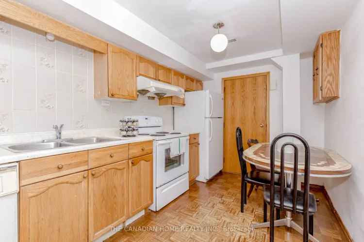 House For Sale in Toronto, Ontario