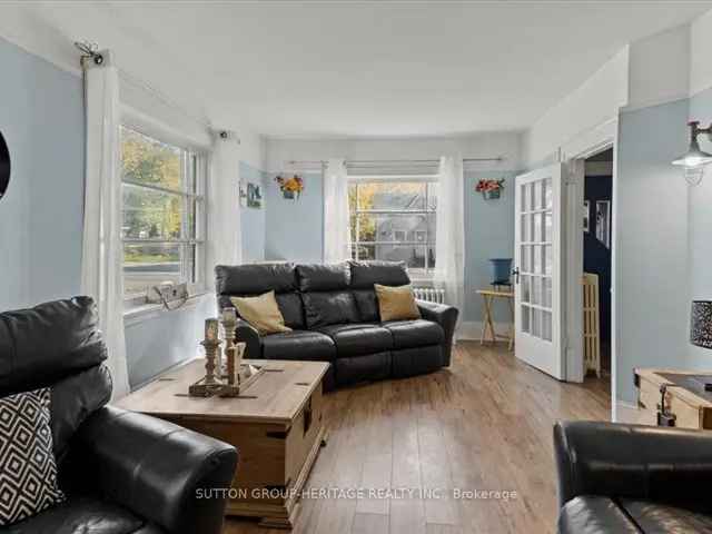 Lovely 3 Bedroom 2 Storey Home in Manchester Near Port Perry