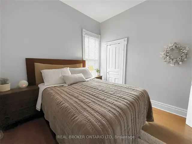 House For Sale in Strathroy-Caradoc, Ontario