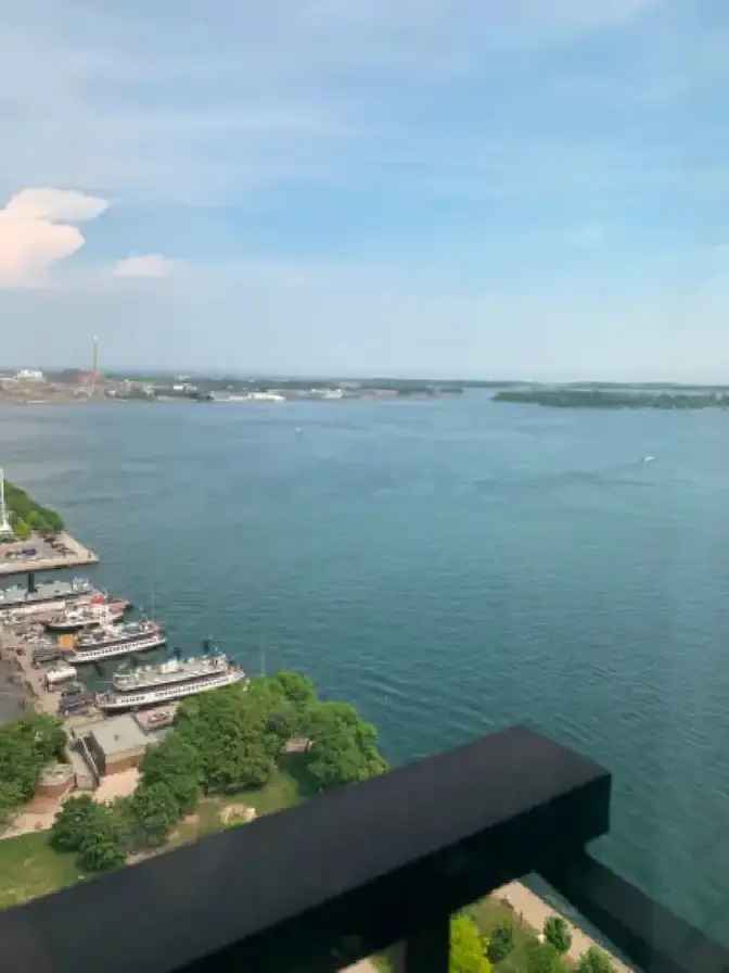 Downtown Toronto One Bedroom Waterfront Condo for lease