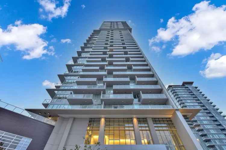 Condo For Sale in Coquitlam, British Columbia