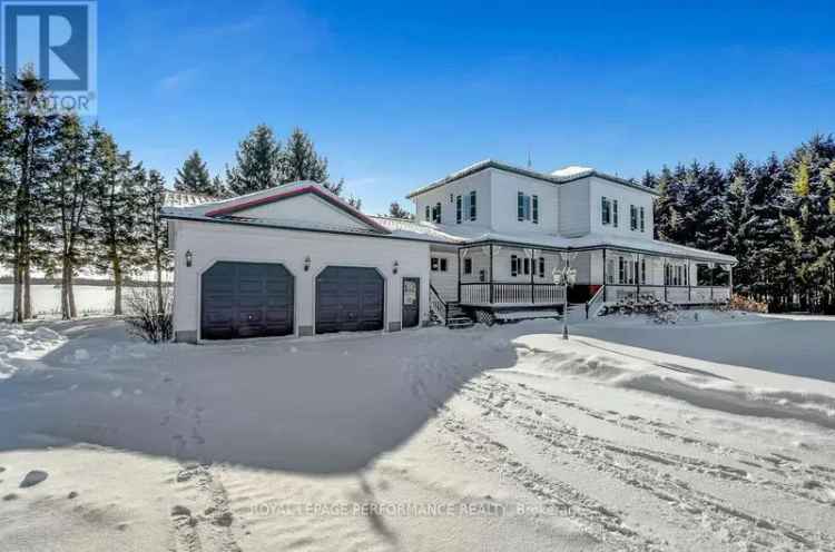 Country Living Charm Spacious Family Home