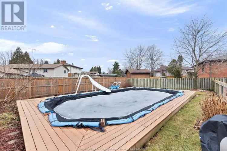 Buy Bi-Level House in Tecumseh with Pool and Garage Features