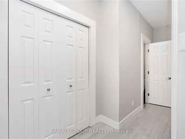 House For Sale in Hamilton, Ontario