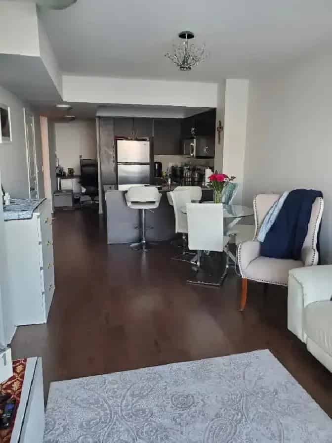 Rent Lakeview Condo in Toronto with Stunning Finishes and Amenities