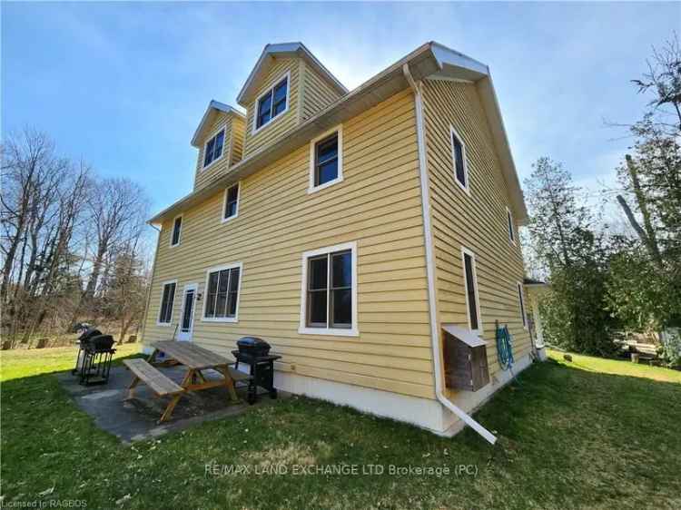 House For Sale in Huron-Kinloss, Ontario