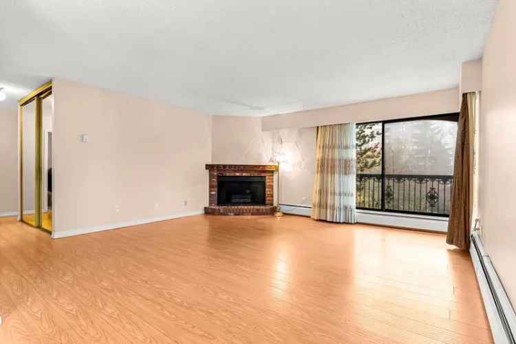 Condo For Sale in New Westminster, British Columbia