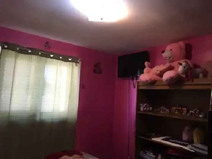 4 Bed 1.5 Bath Bungalow House for Rent in Scarborough