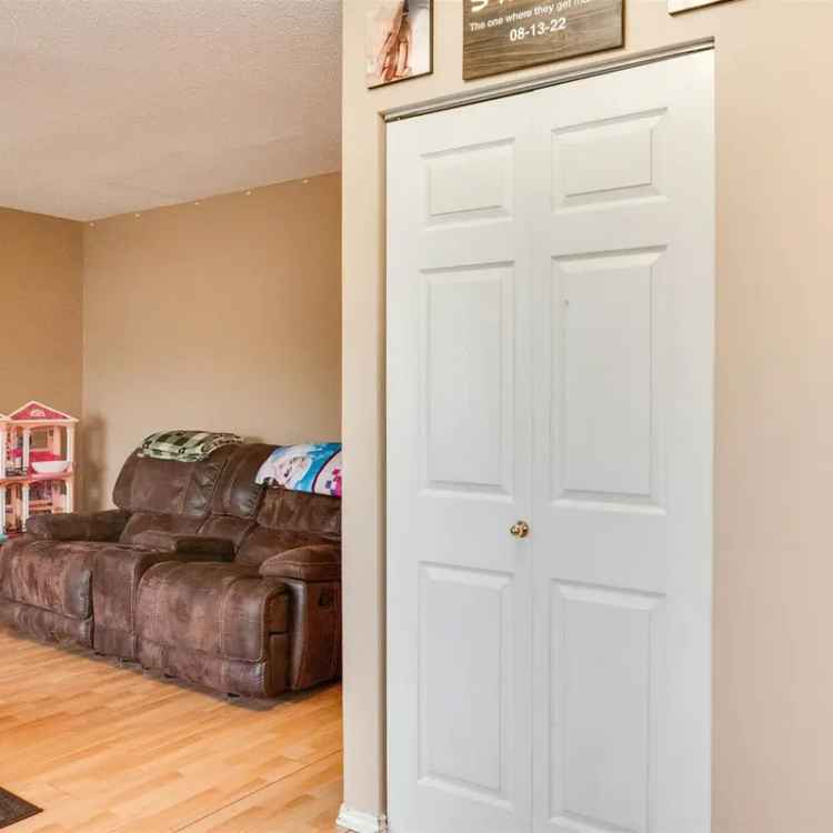 2-Bedroom House For Sale Updated Kitchen Large Backyard