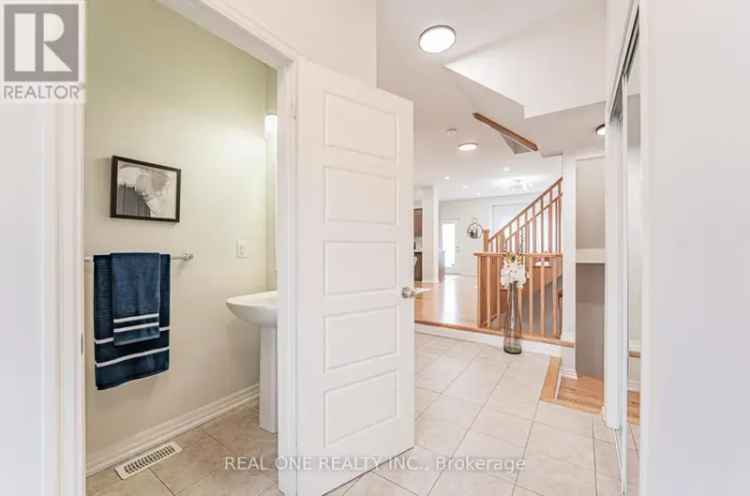 Modern 3 1 Bedroom Detached House in Woodland Hill