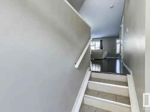 Buy Townhouse in The Hamptons Edmonton with Modern Features