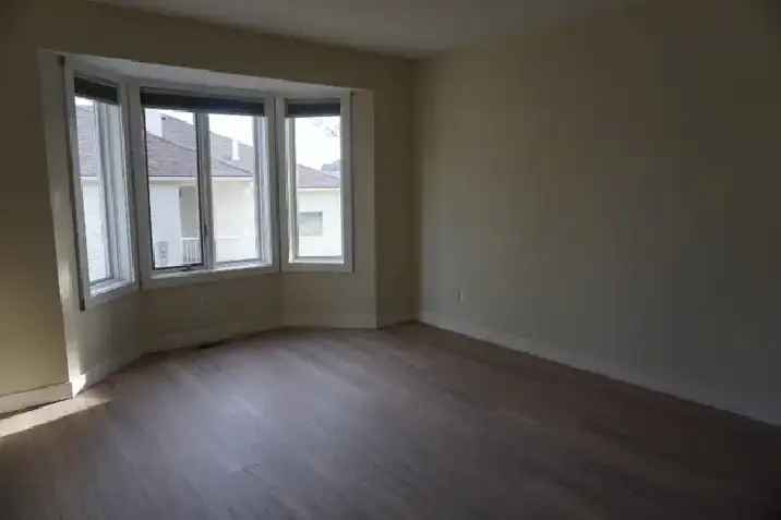 Okotoks Duplex For Rent