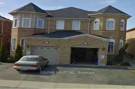 House For Sale in Mississauga, Ontario