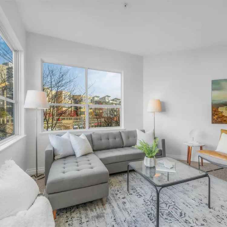 Lower Lonsdale 2 Bed + Den Condo for Sale