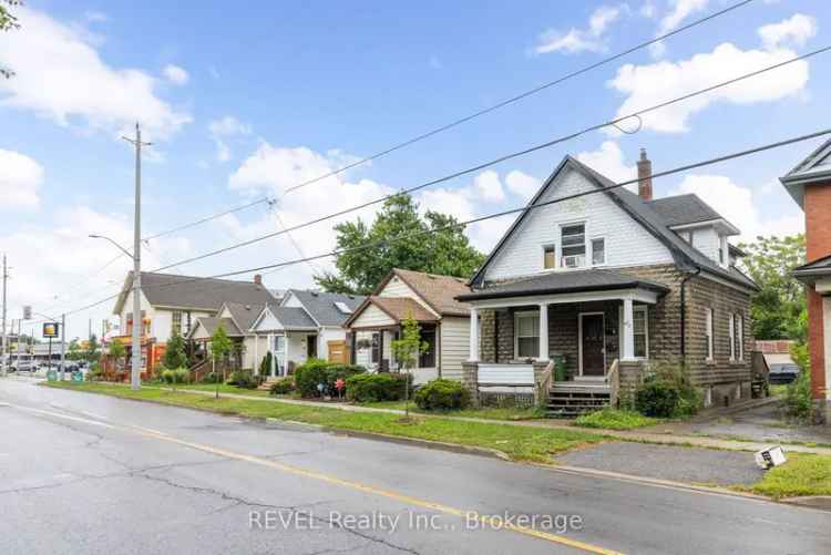 Triplex Investment Opportunity in Downtown St Catharines