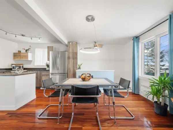 Bungalow for Sale Near Richelieu River