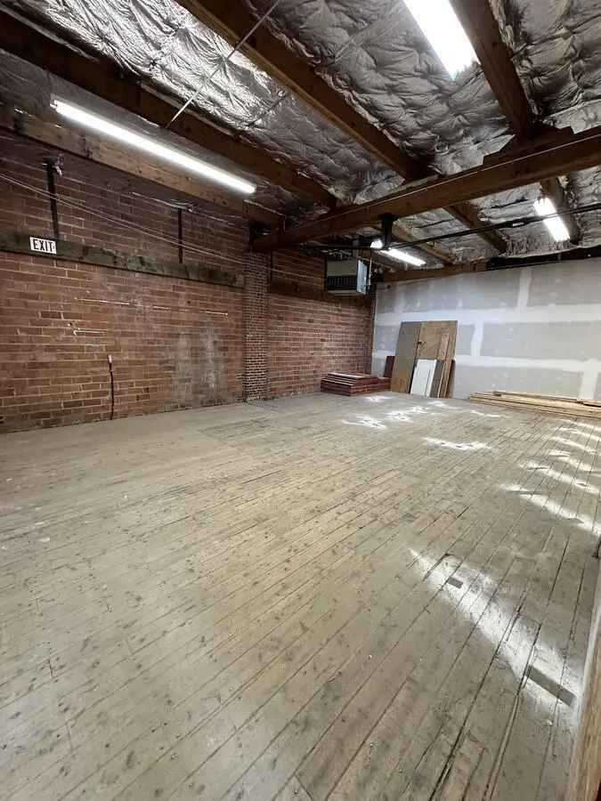 1942 Cannery Building - Secure & Versatile Space