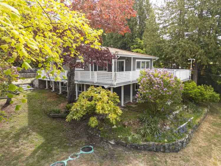 3 Bedroom Home with Stunning View Renovated