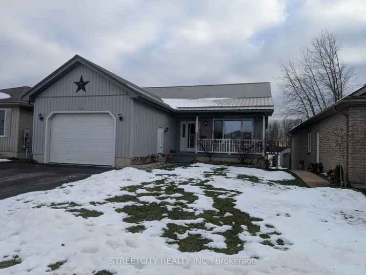 Aylmer Bungalow - Farmland Views - 2+2 Beds - 2 Baths