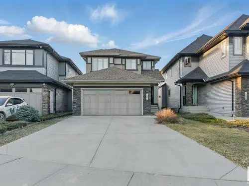 4 Bed 3.5 Bath House with Legal Suite in Edmonton