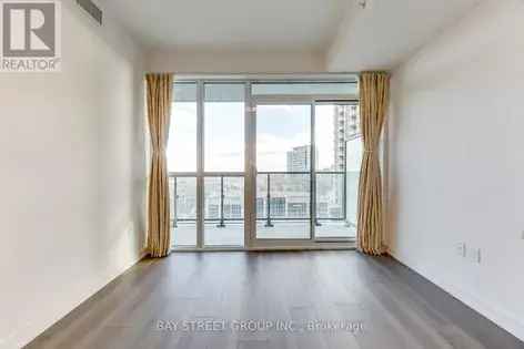 1 room apartment of 495 m² in Toronto