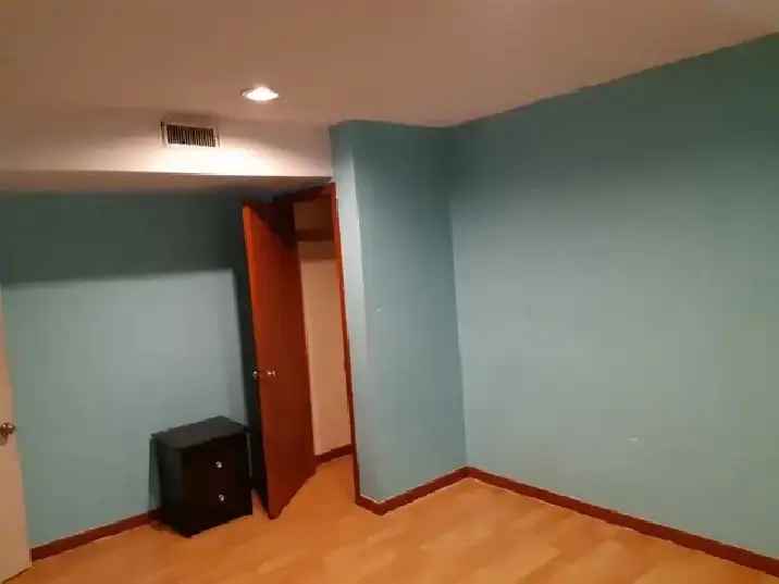 Private Room for Rent for Boys Near YRT and TTC