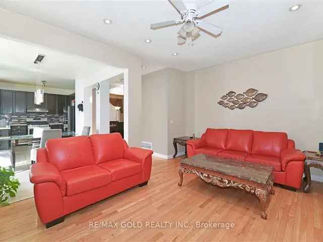 House For Sale in Brampton, Ontario