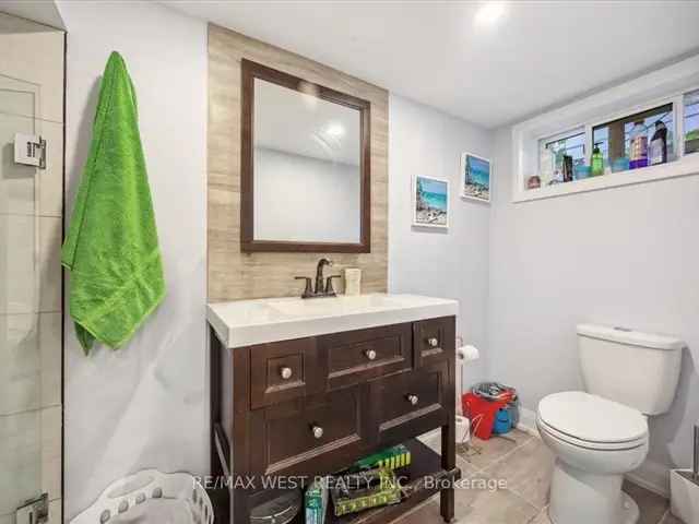 House For Sale in Kitchener, Ontario