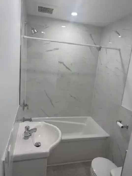 3 1/2 Verdun Apartment - Renovated Near Parks and Transit
