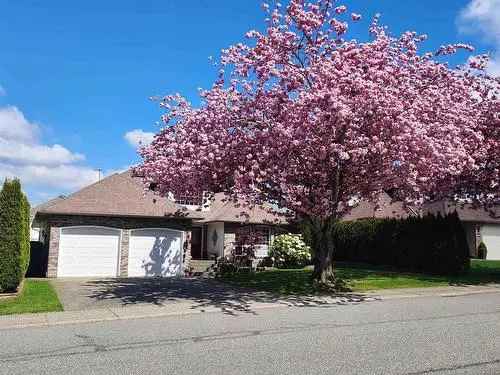 Impressive Rancher with Loft in Upper Murrayville