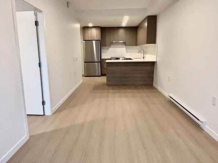 Surrey Whalley Condo for Sale Near Skytrain Station
