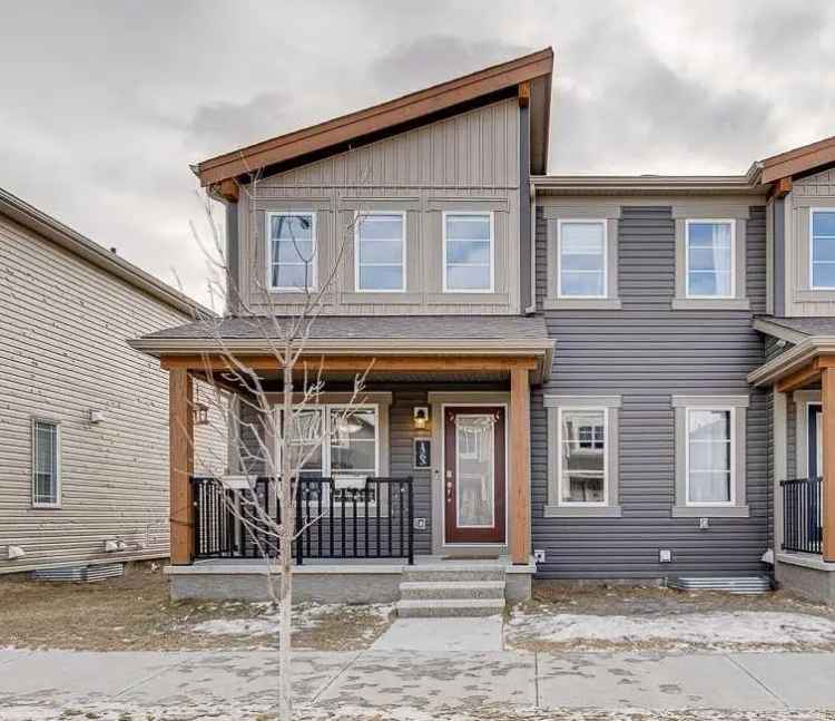 House For Sale in Calgary, Alberta