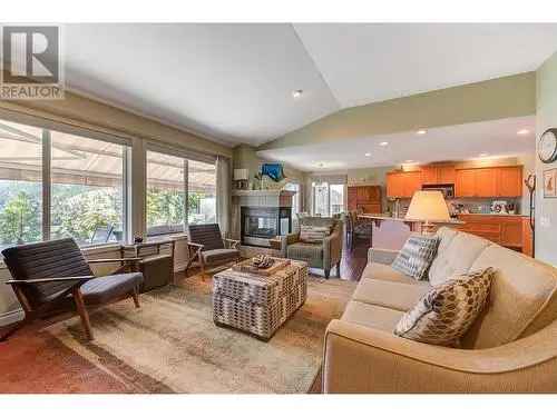 5-Bed 3-Bath Executive Home Dilworth Mountain Stunning Views