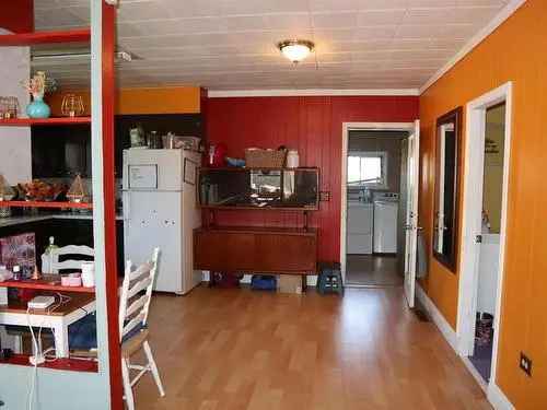 2 Bed 1 Bath Rancher House for Sale in Bridgeview Surrey BC