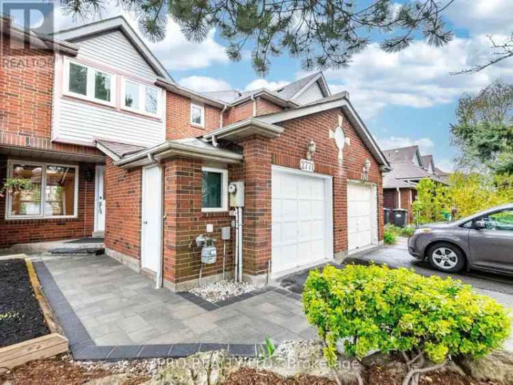 Stunning Freehold Townhome in Mississauga