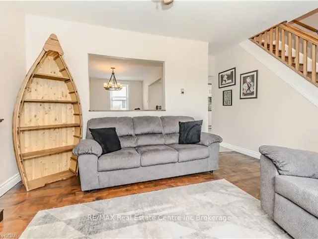 House For Sale in Paris, Ontario