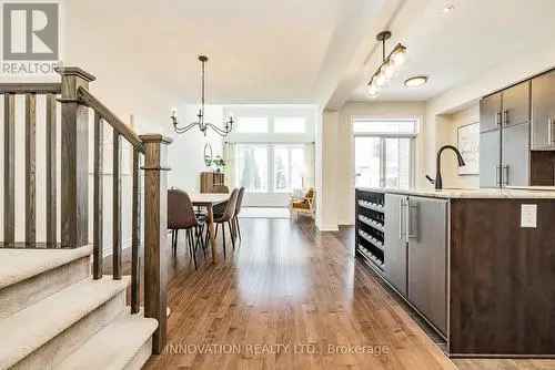 3-Bedroom Townhome in Kanata Lakes