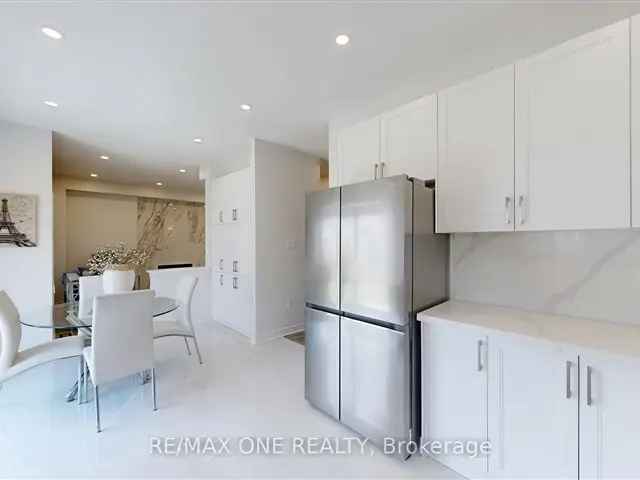 Luxury Upgraded Home in Simcoe Landing 4 Beds 3000 sq ft