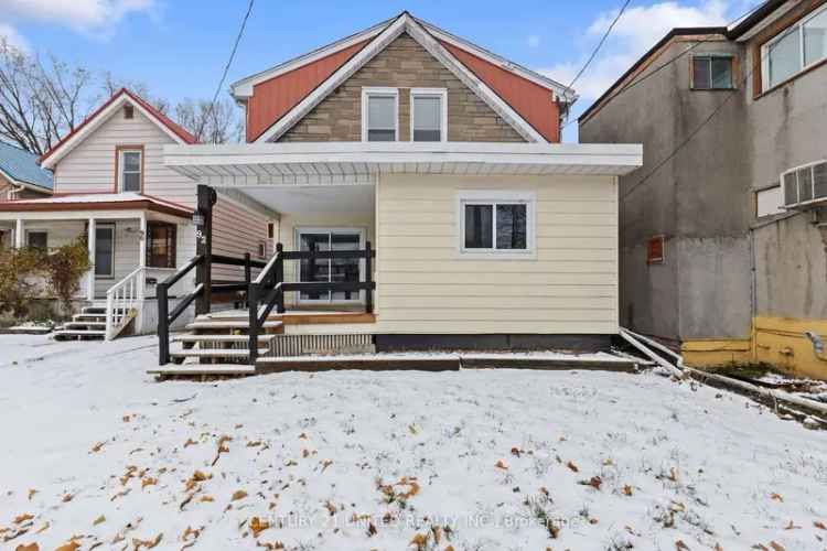 House For Sale in Welland, Ontario