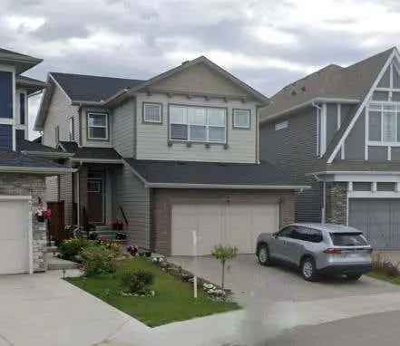 Buy Estate in Calgary with 3 Bedrooms and Bonus Room